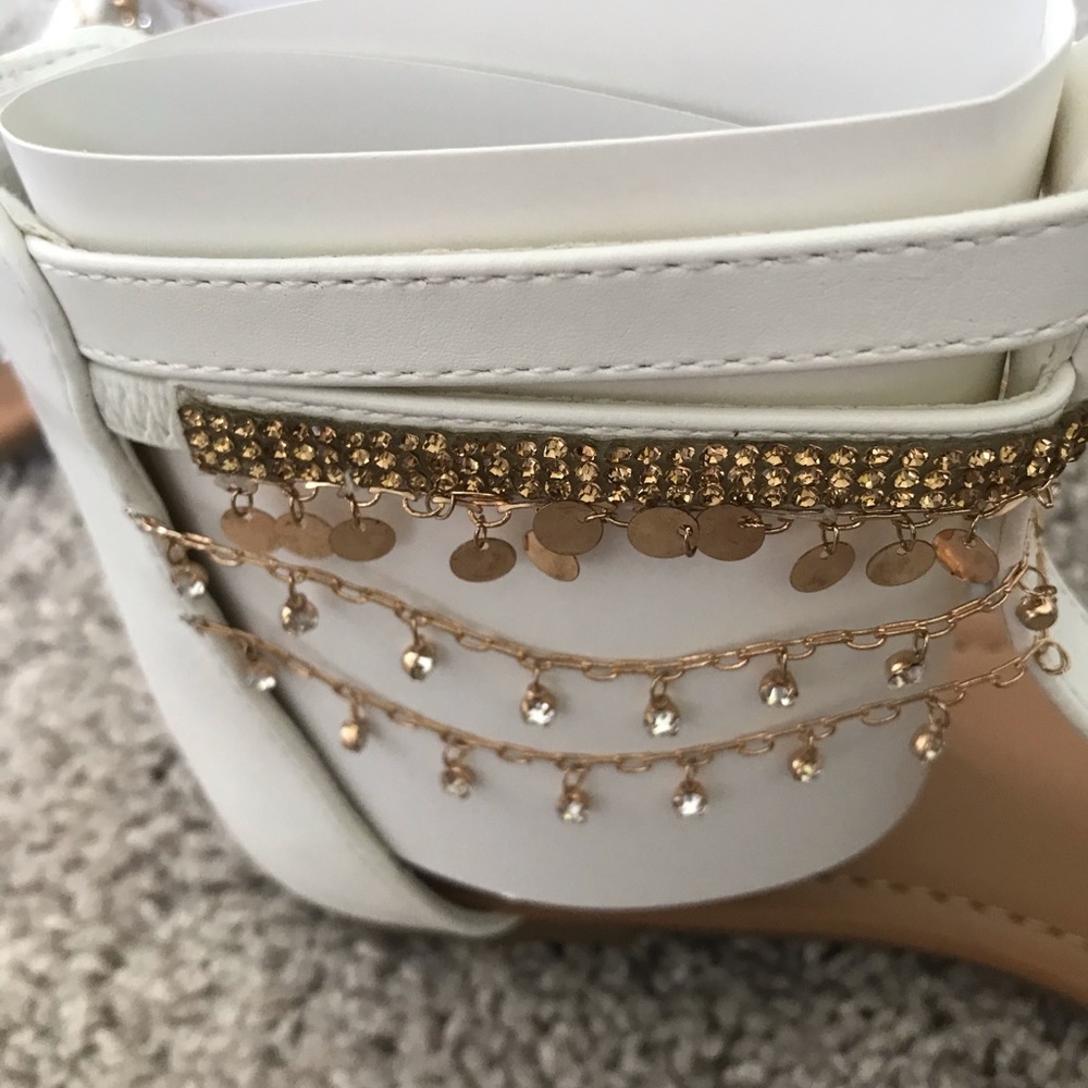 Sandals - Picture 3 of 7